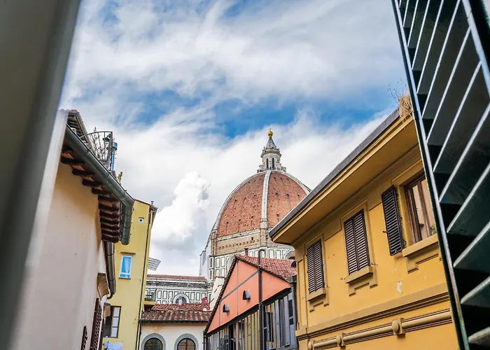 Deluxe Corso 14 With Duomo View Apartmán