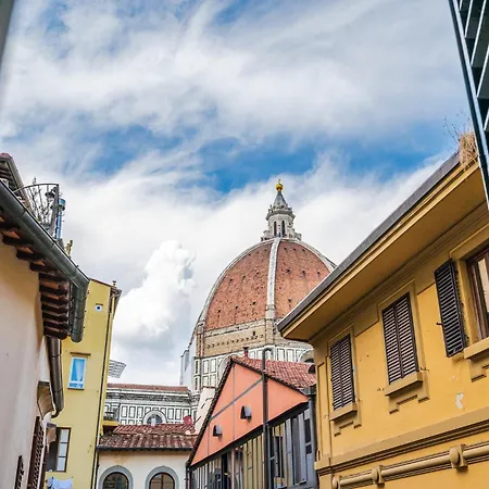 Deluxe Corso 14 With Duomo View Διαμέρισμα